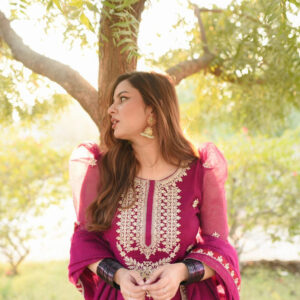 PATILA DRESS PINK / WHITE SHALWAR KAMEEZ - Image 7