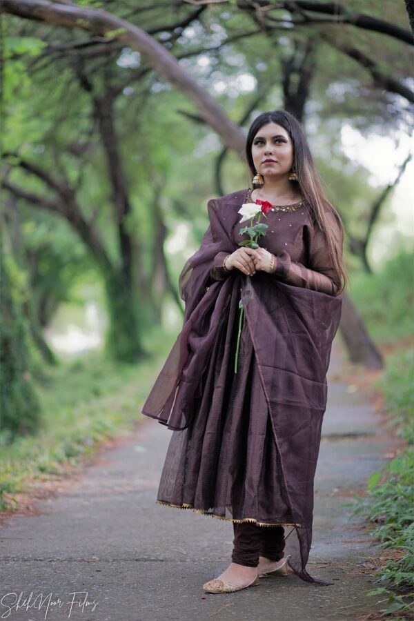 DARK BROWN PISHWAS
