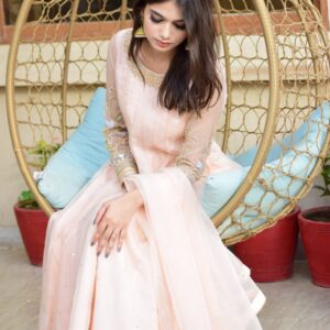 Powder pink  organza dress - Image 2