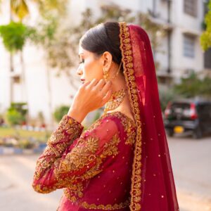 BURGUNDY BRIDAL DRESS - Image 2