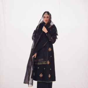 BLACK LONG SHIRT PUFF SLEEVES - Image 6