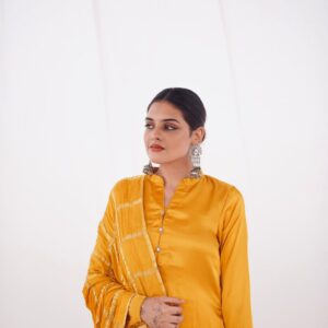 YELLOW SLK WEAVED DUPATTA - Image 7
