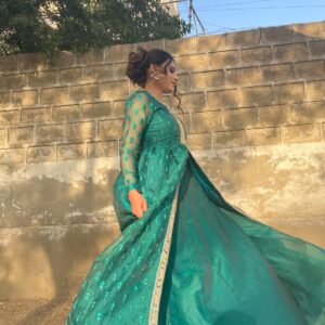 BOTTLE GREEN CHUNRI DRESS - Image 5