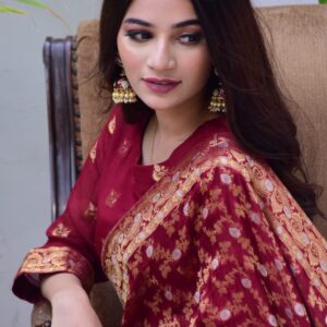MAROON JAMAWAAR SAREE - Image 2