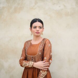 BROWN ORGANZA JAMWAAR PISHWAS - Image 3
