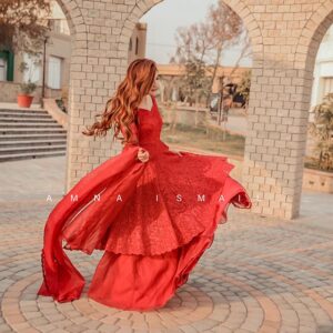 ENGAGEMENT RED DRESS - Image 3