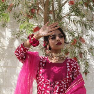 RUBY EMBRIODED PISHWAS - Image 3