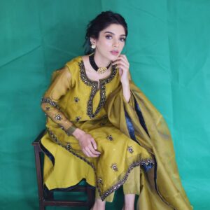 MUSTARD GREEN DRESS - Image 4