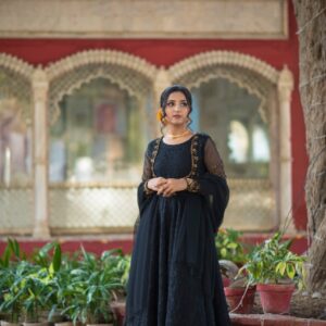 Rangeen kehkashan ( BLACK ) - Image 2