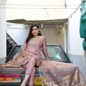 ROSE GOLD SILK DRESS - Image 5