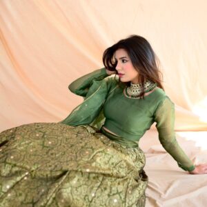 OLIVE GREEN LEHANGA CHOLI - Image 2
