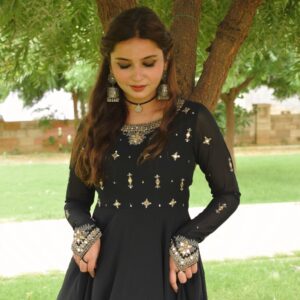 BLACK GEORGETTE PISHWAS - Image 2