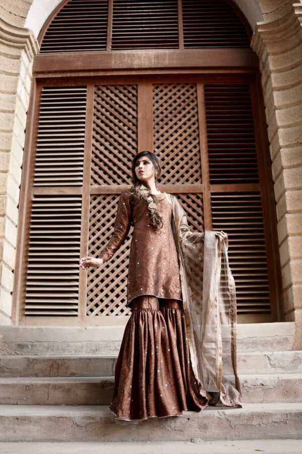 LAJPAAL "BROWN BROCADE"