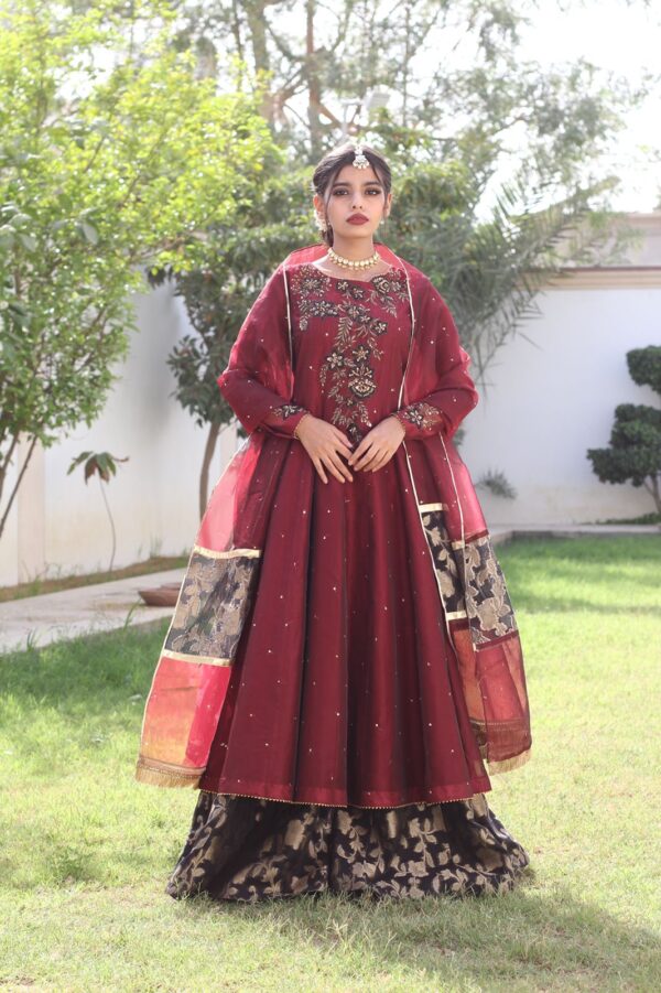 MAROON BLACK EMBRIODED PISHWAS