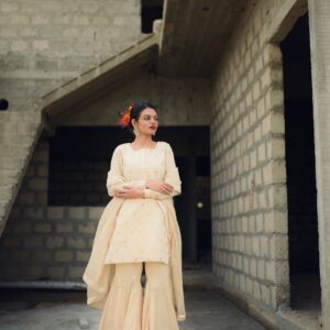 OFFWHITE SEQUINCED GARARA
