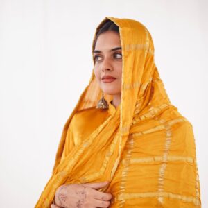 YELLOW SLK WEAVED DUPATTA - Image 2