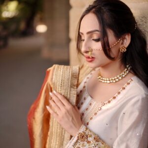 LAJPAAL "WHITE/BROWN GARARA" - Image 4