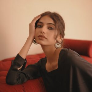 BLACK SILK SAREE - Image 3