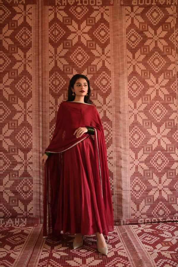 SEMI FORMAL '24 (RED PISHWAS )