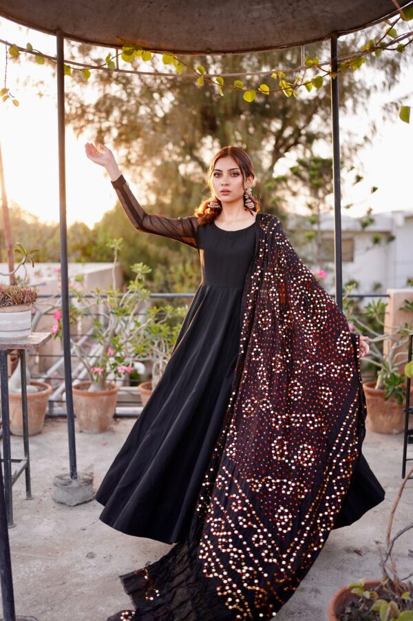 KHAZAIN ( BLACK KAMDANI DUPATTA DRESS)