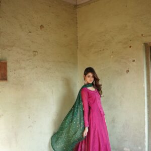 ZEBAISH E ZAMANA (PINK DRESS KAMDANI DUPATTA ) - Image 3