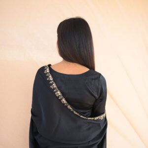 BLACK SILK HANDWORKED SAREE - Image 3