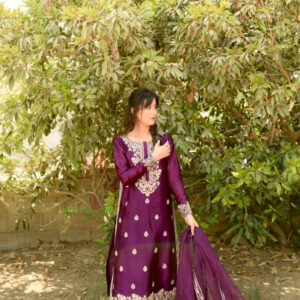 VOILET SHEESHA SILK DRESS - Image 3
